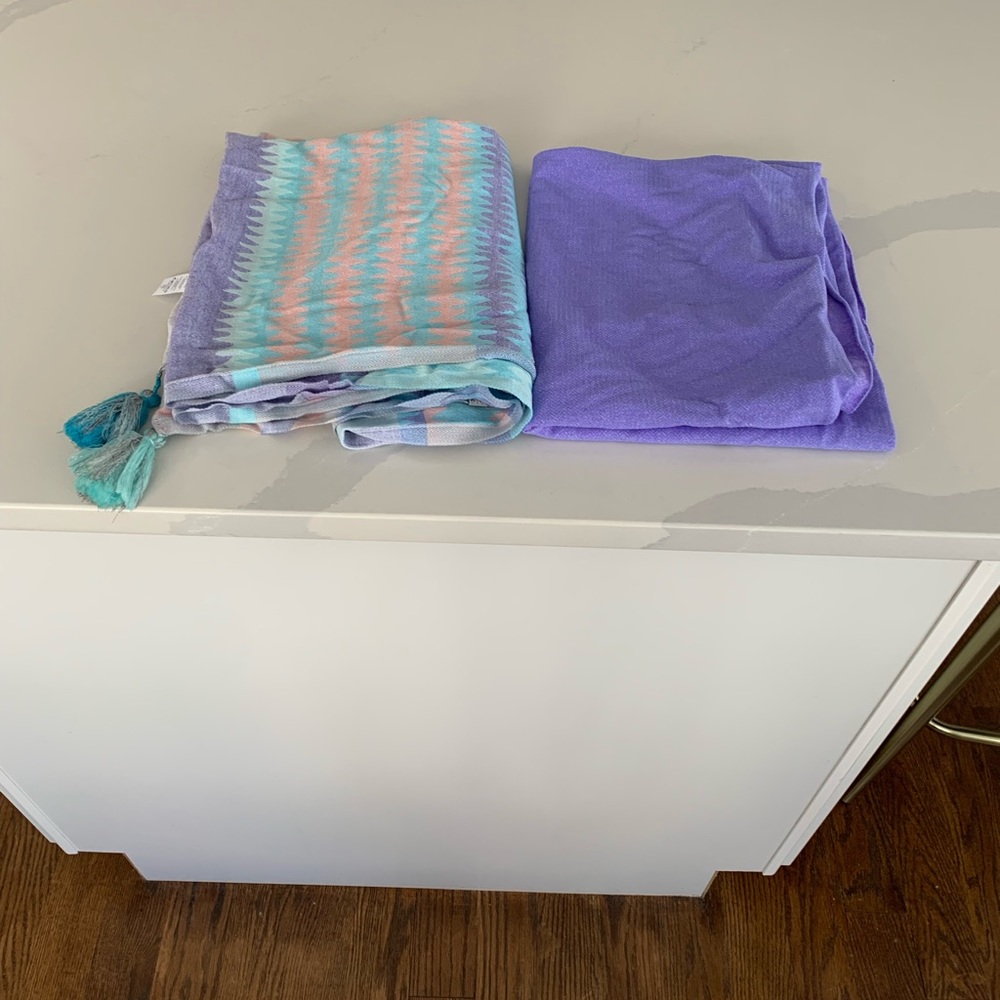 Ivivva Village Chill Scarf and Om the Go Scarf